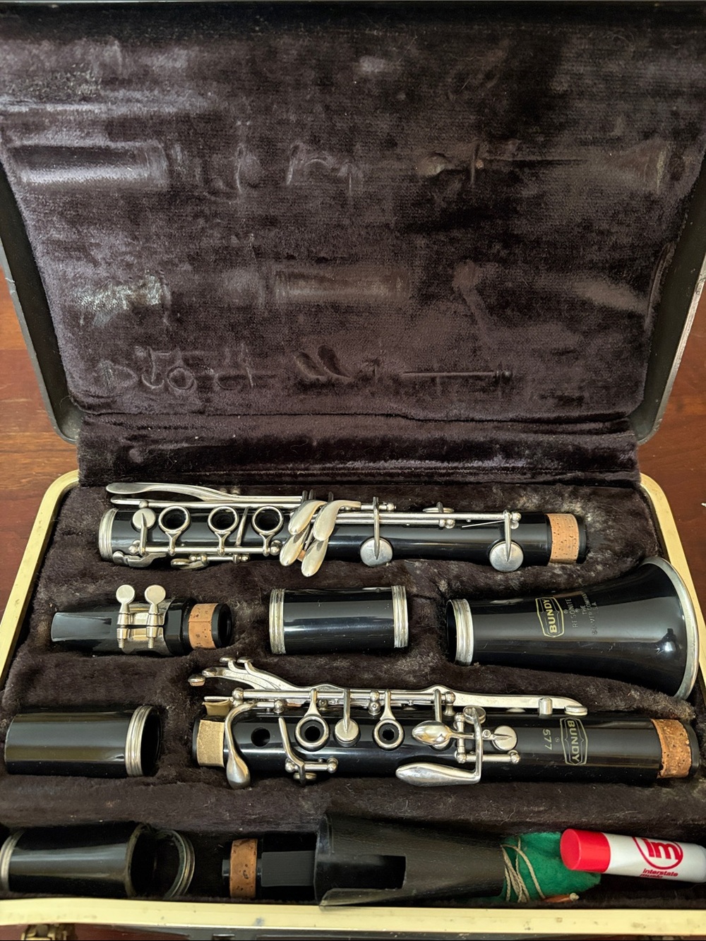 Vintage Selmer Bundy Resonite Bb clarinet, specifically model 577